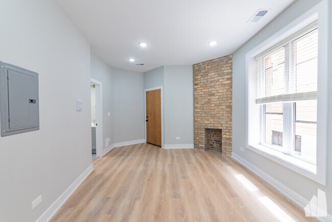 Photo - 438 W Belden Ave Unit 13