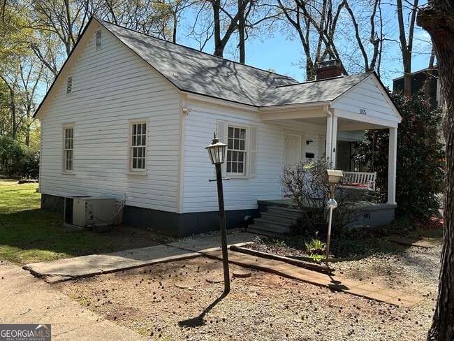 Photo - 1875 S Lumpkin St