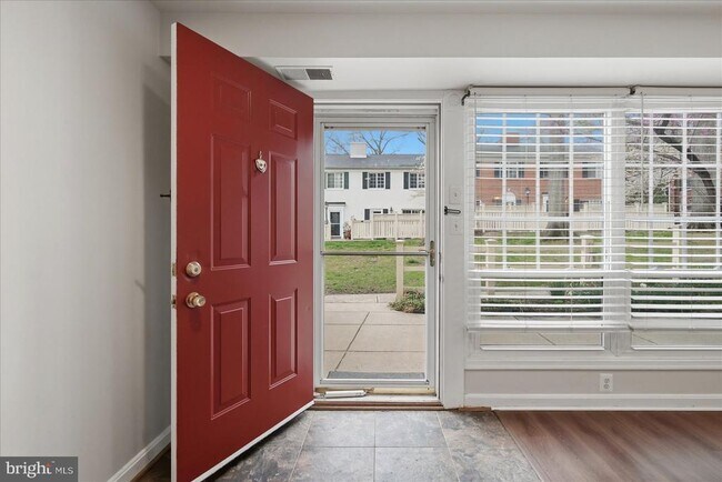 Photo - 1193 N Van Dorn St