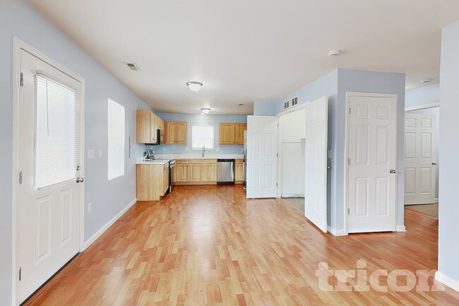 Photo - 18011 Lynn Ln