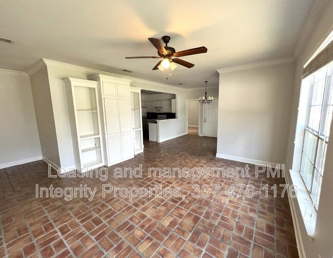Photo - 710 E Boyd Dr