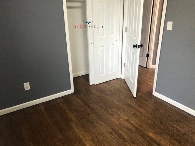 Photo - 75-03 Astoria Blvd N