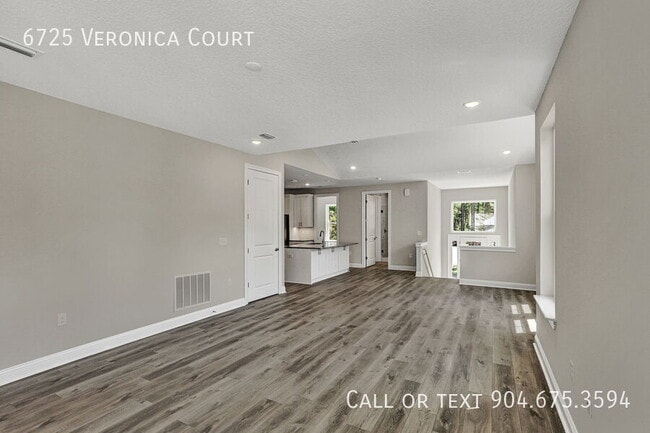 Photo - 6725 Veronica Ct