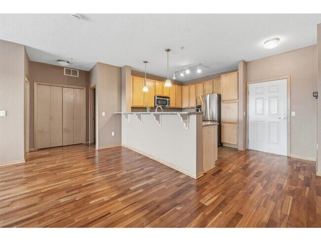Photo - 2929 21st Ave S Unidad 202