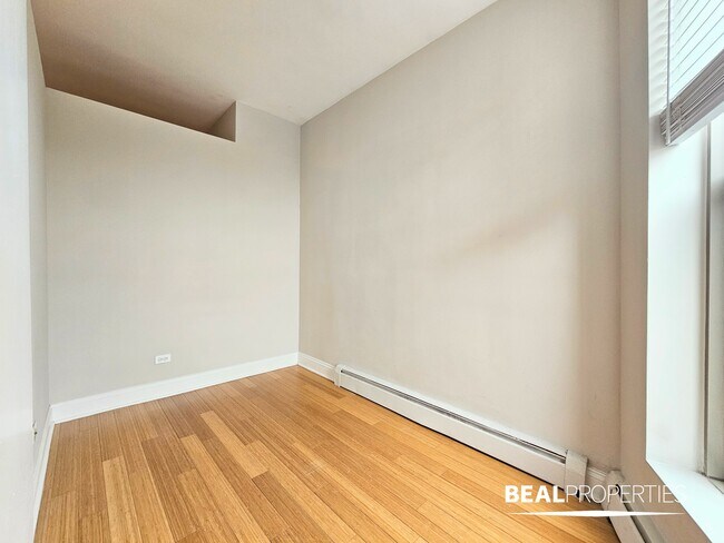 Photo - 2208 N Clark St Unit Studio