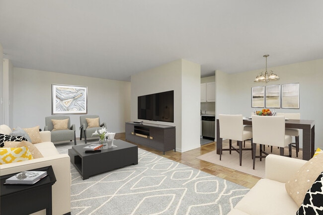 Photo - 10 Landing Lane