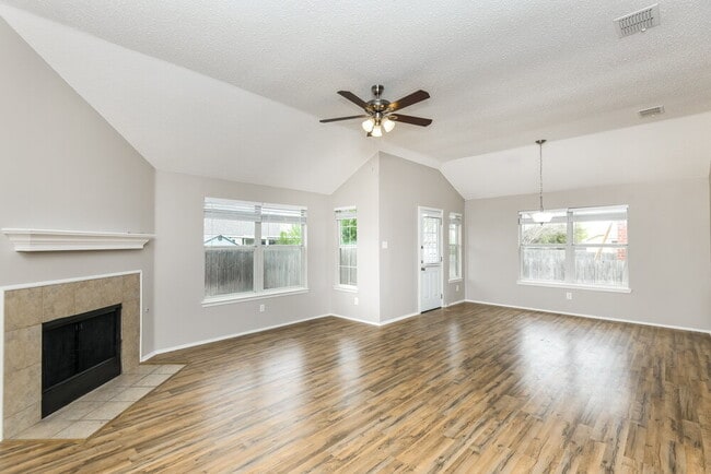 Photo - 10813 Briaroaks Dr