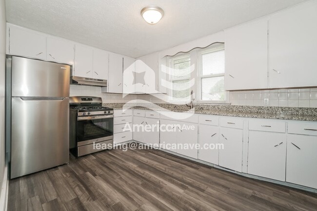 Photo - 247 27th St NW