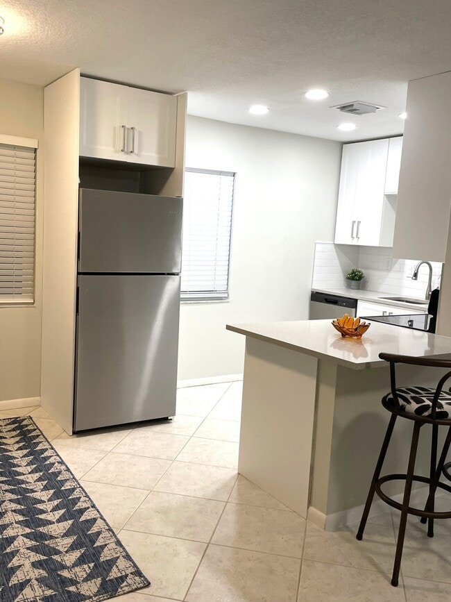 Photo - 185 Burgandy Way