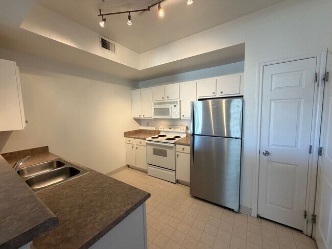 Photo - 12918 Ironstone Way Unit 203