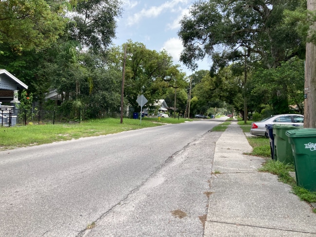 Photo - 2605 E 26th Ave