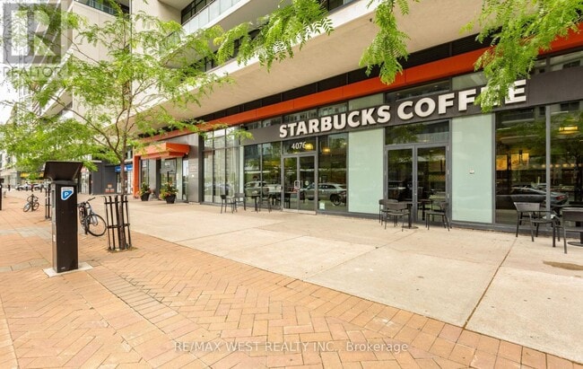 Photo - 4070 Confederation Pkwy