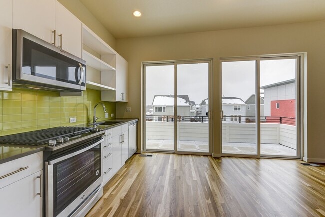 Photo - Beautiful 3 bed 2 bath with high end finishes.