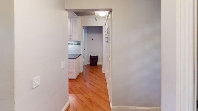 Photo - Upgraded 2bd/2Ba Mariana District Condo - ...