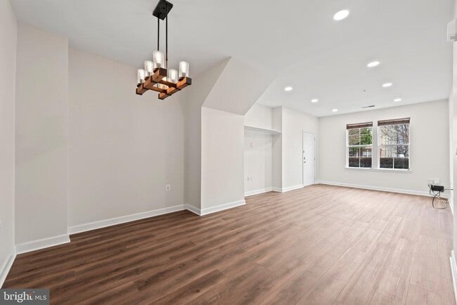 Photo - 22769 Fountain Grove Square