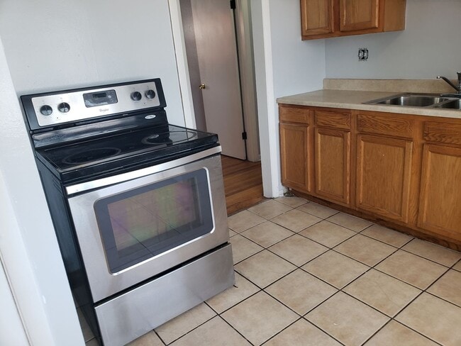 Photo - 5618n27M Unit 5618