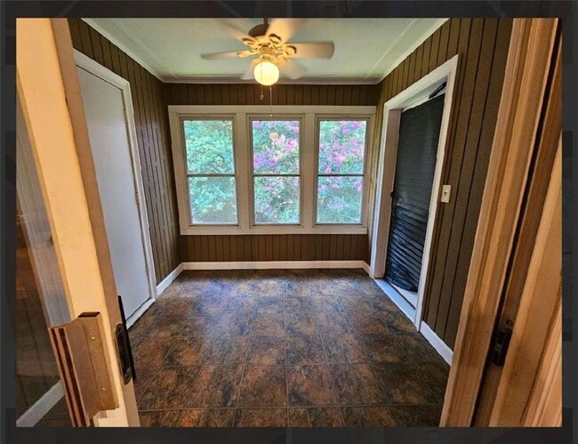 Photo - 2539 Oakridge Pl