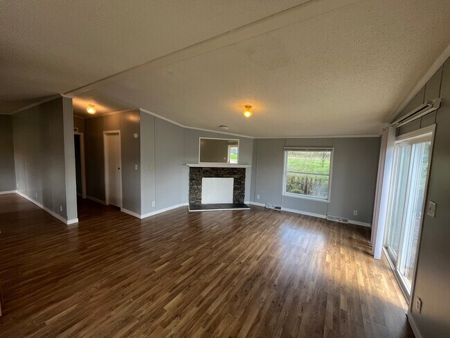 Photo - 1802 E Willard St