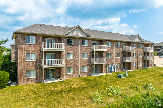 Exterior - The Quad Apartments