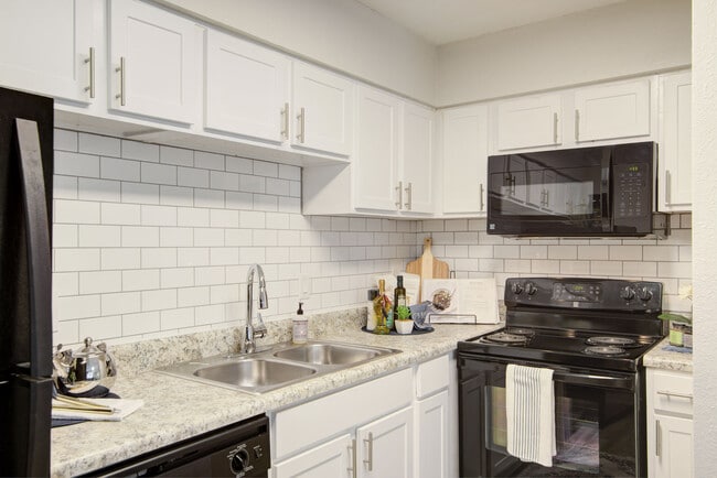 Photo - Shores on Sweetwater