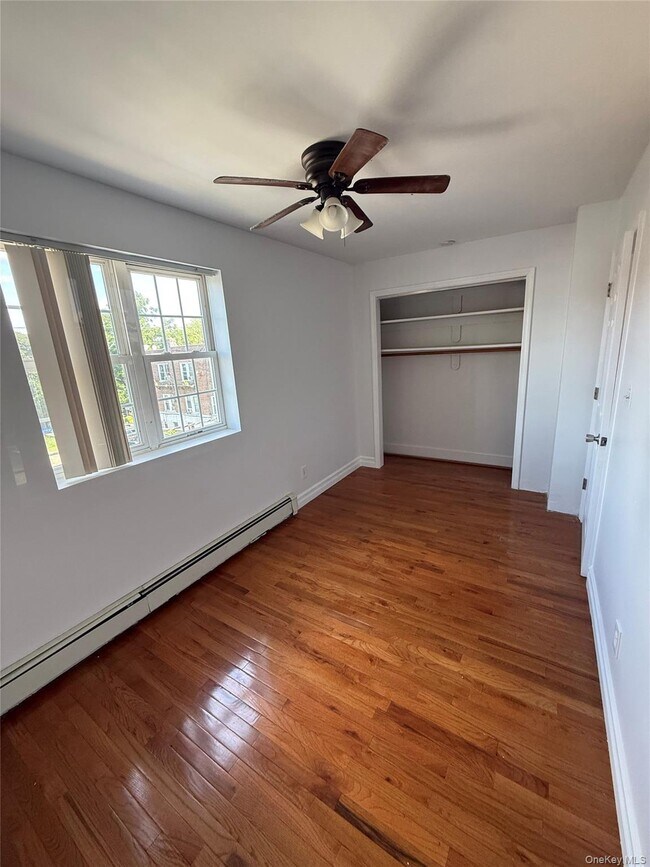 762 E 234th St Unit 3