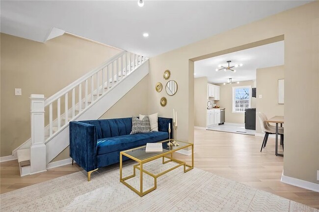 Photo - 362 Marshall Ave