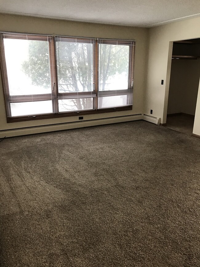 Photo - 1618 Maple Grove Rd Unidad Upper