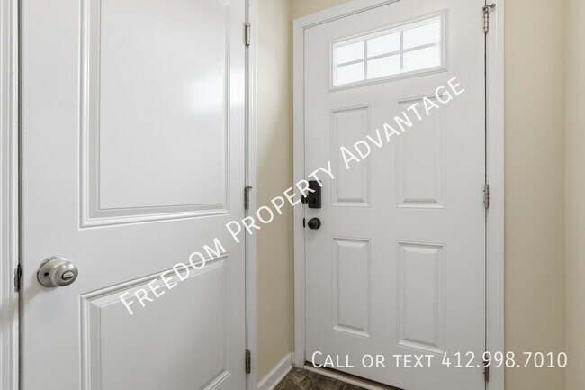 Photo - 412 Olive Ln