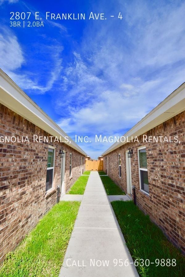 Photo - 2807 E Franklin Ave Unidad 4