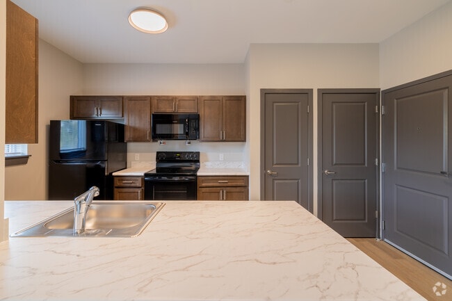 2BR, 1BA - 855 SF - Kitchen