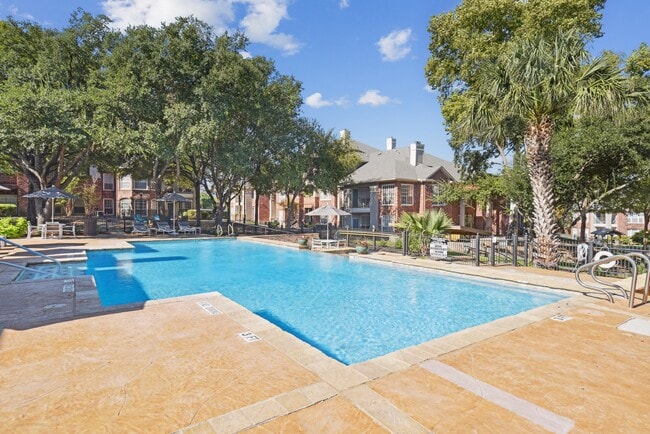 Photo - Whispering Creek Villas Apartment Homes