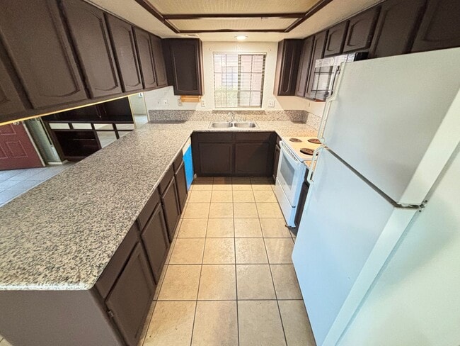 Photo - Charming 2BED/2BATH Condo located in Spring Oaks Community Unidad 385