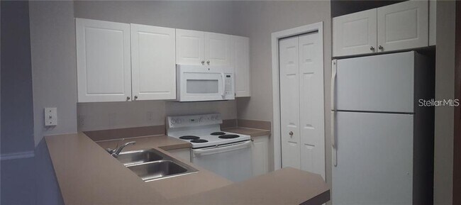 Photo - 5152 Northridge Rd Unit 204