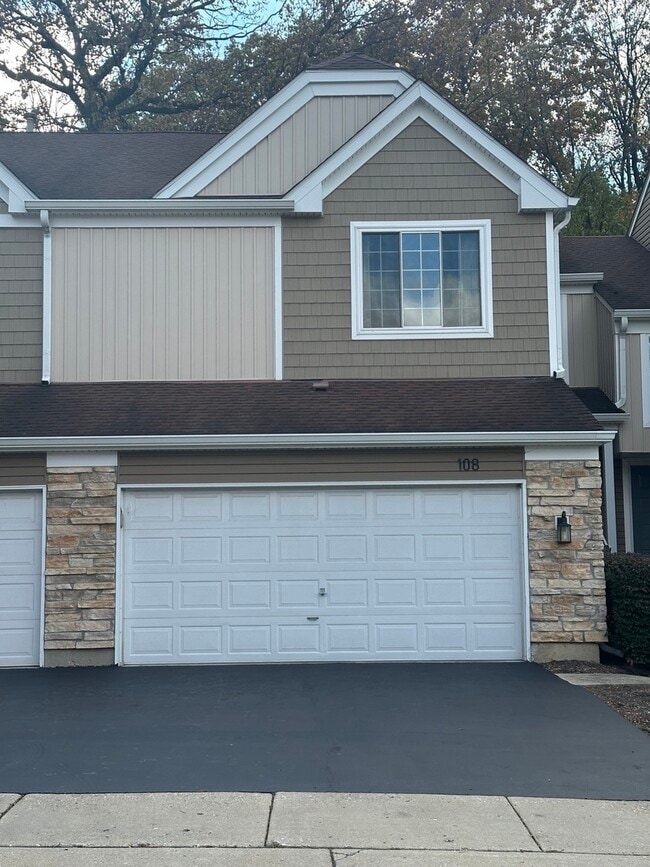 Building Photo - 108 Locksley Dr