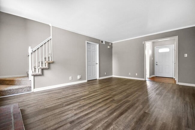 Photo - Pet Friendly Three Bedroom!