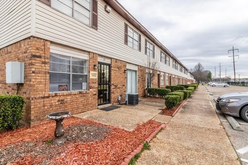 Bent Creek Apartments - Bent Creek Apartments