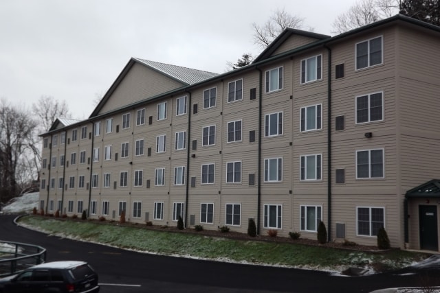 Metro Towers - Metro Towers Apartments