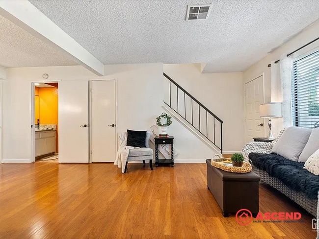 Photo - Beautiful 2 Bedroom, 2 Bathroom Home with ...