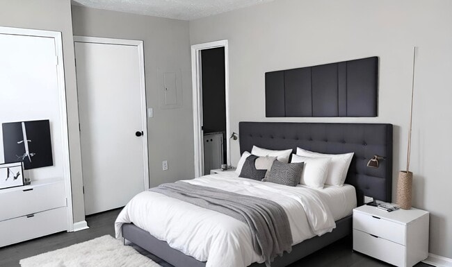 Photo - Holiday Special - Dont miss out Call and g... Unit 3214 #5