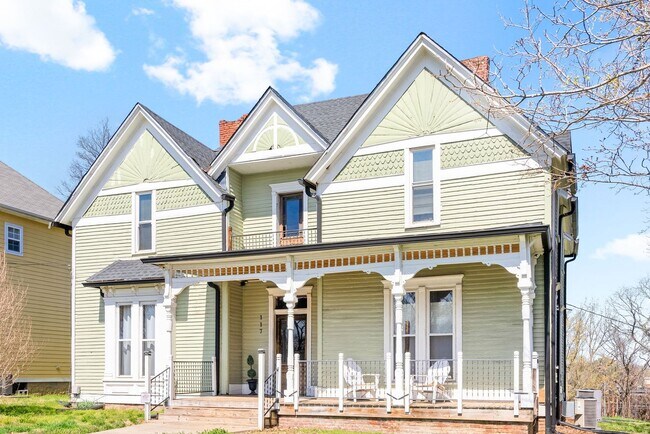 117 Marion St Unit 3