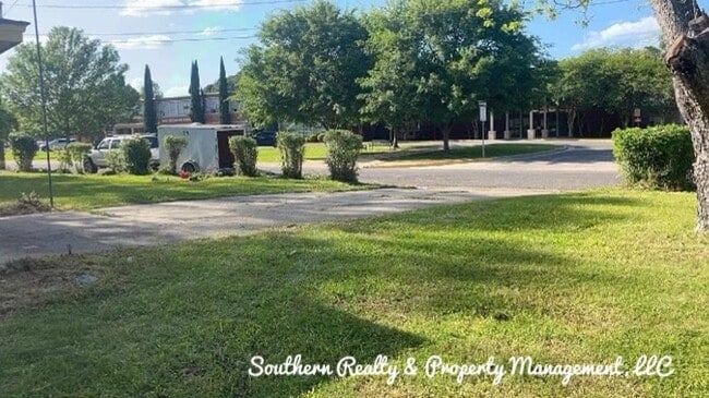 Photo - Churchill Estates Corner Lot