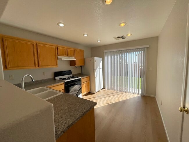 Photo - Carry Over Showing: This property has been...