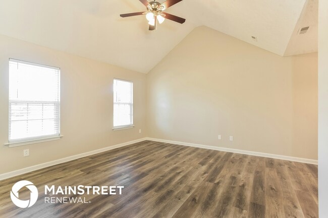 Photo - 2715 Oxford Hall Ave