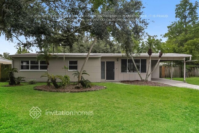 Photo - 813 E River Dr