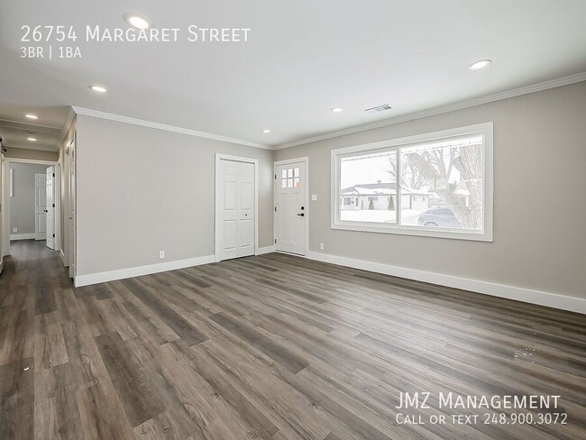 Photo - 26754 Margaret St