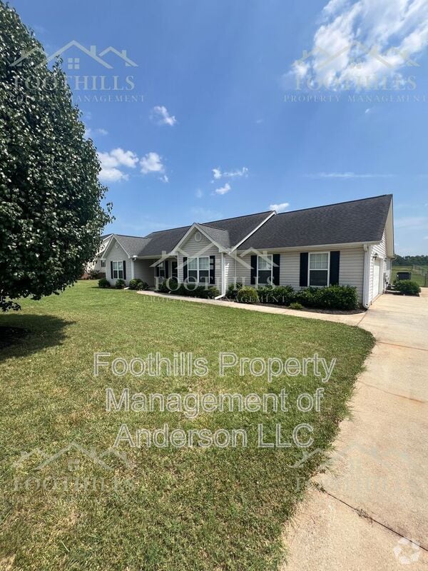 Building Photo - 119 McClain Lake Drive Rental