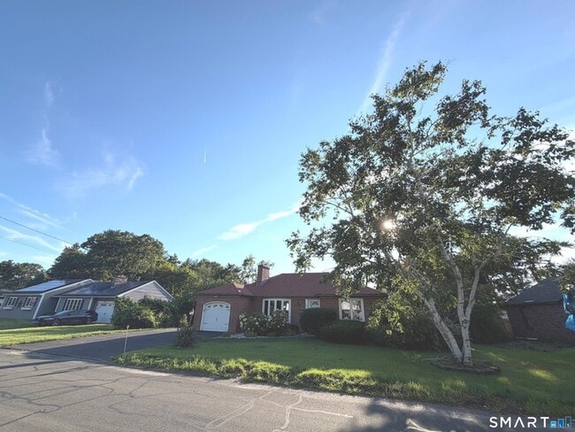 Photo - 30 Apter Dr
