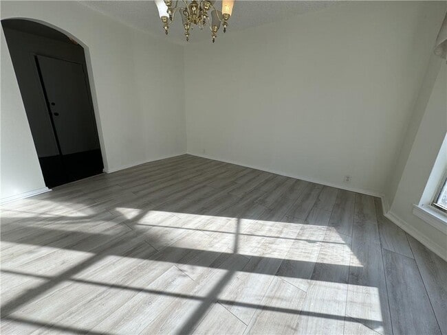 Photo - 7445 Bowers Ln