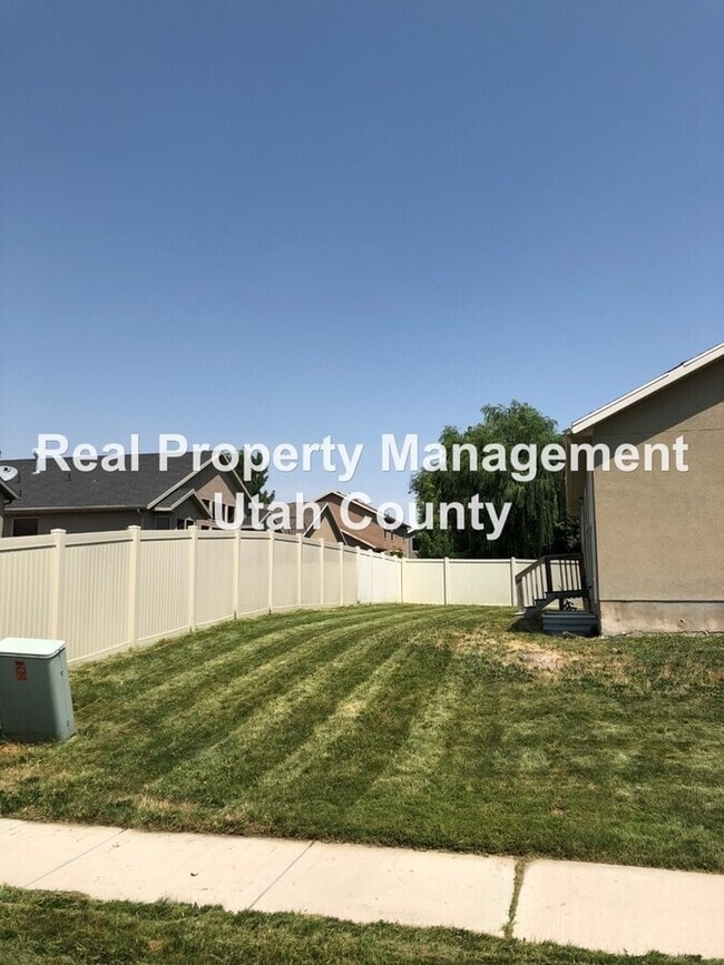 Photo - 749 North Devonshire Drive