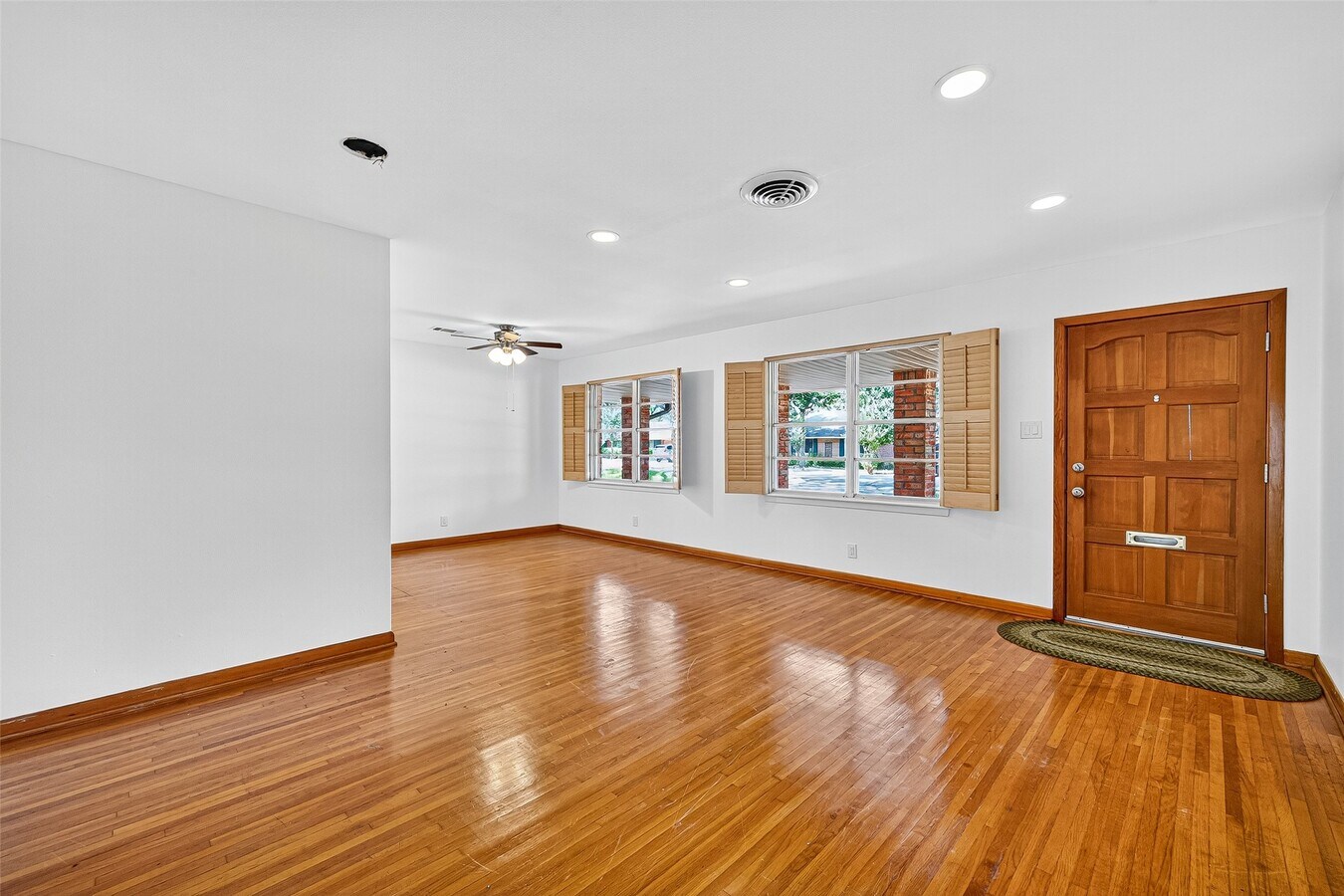 Photo - 8923 Greiner Dr